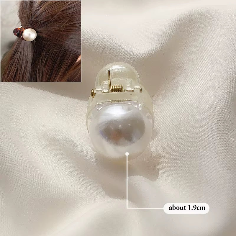 Simple Metal Hollow Out Geometric Hair Claw Ladies Elegant Hair Accessories Cross Crab Bath Clip for Women Fashion Girl Headwear