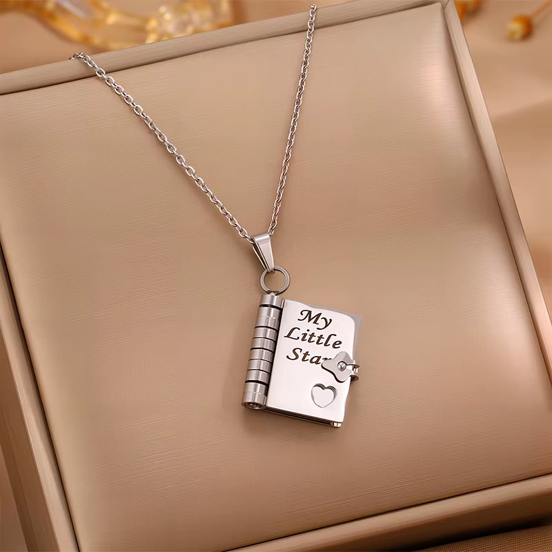 Openable Pages Star Book Pendant Necklace for Daughter - Engraved Stainless Steel Birthday Gift